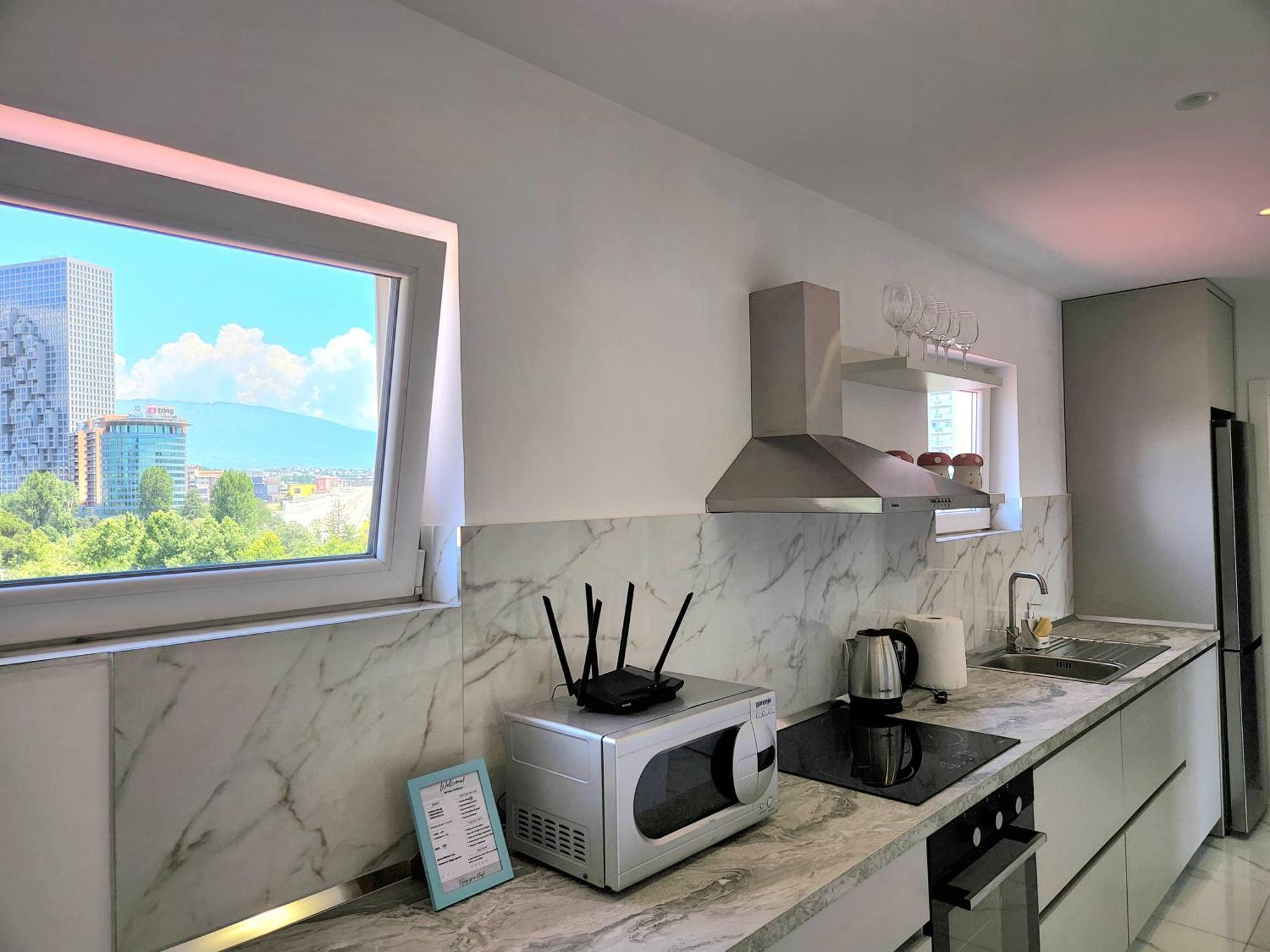 Center Penthouse Oasis Тирана