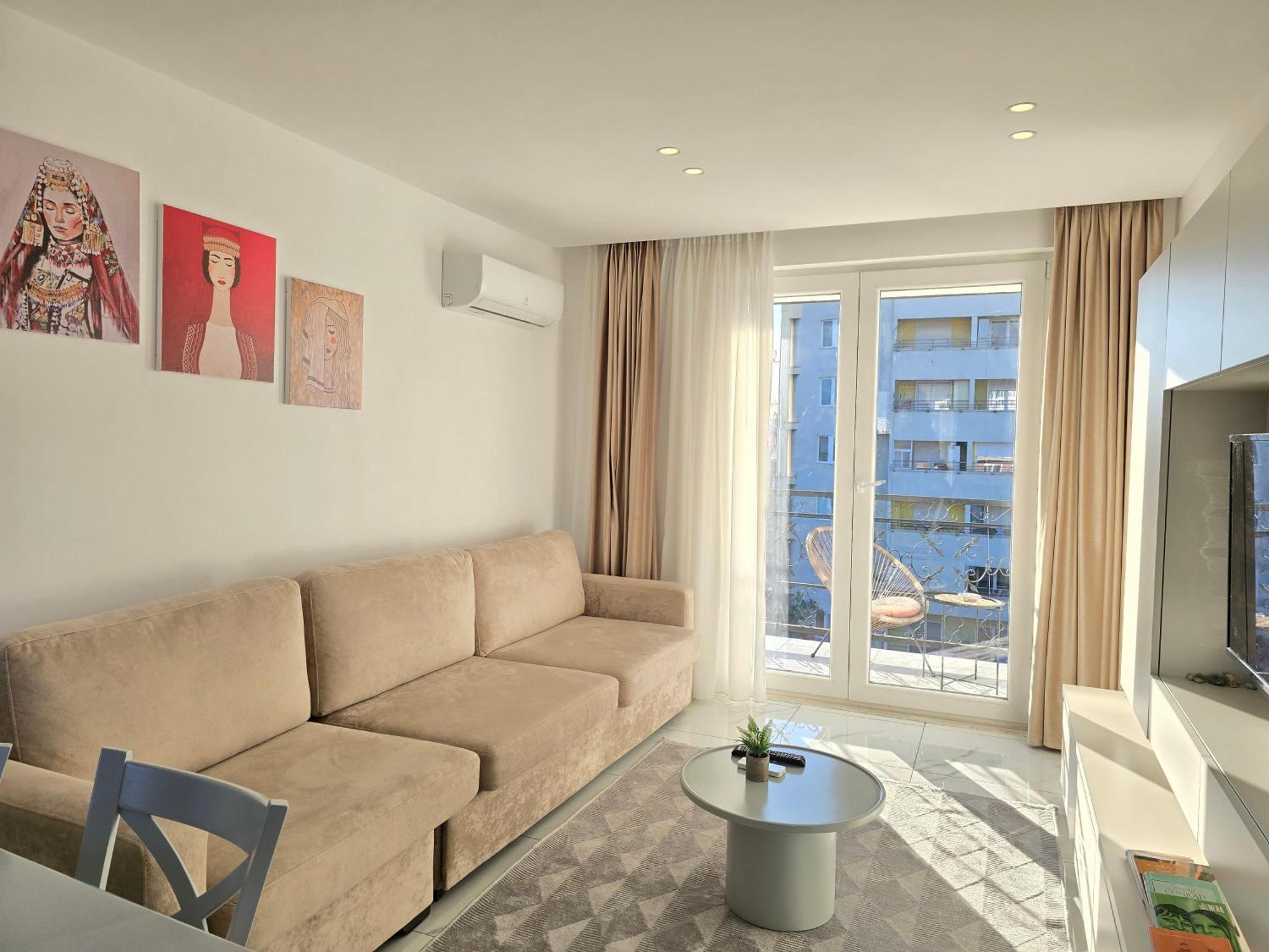 Center Penthouse Oasis Апартаменты Тирана